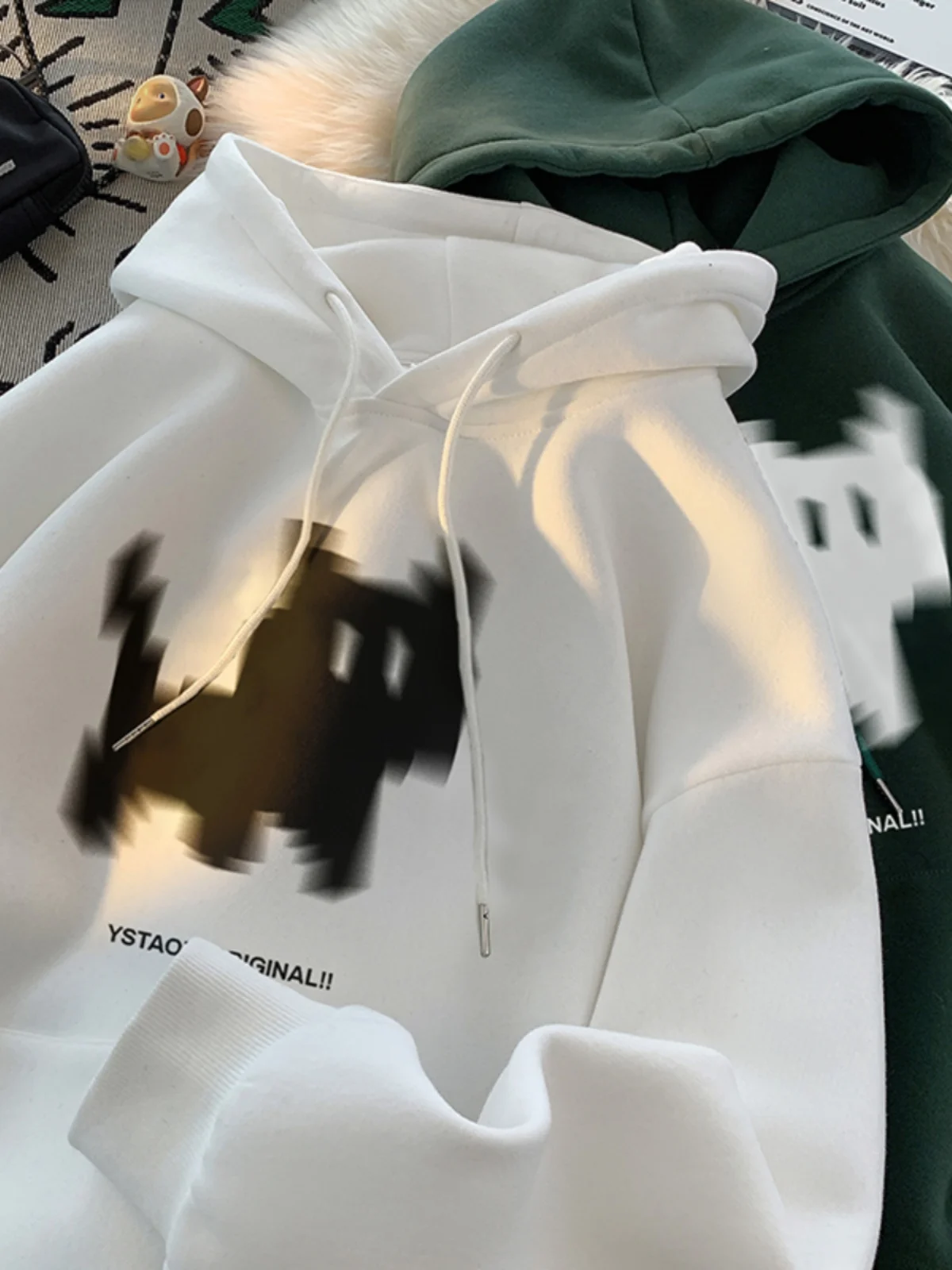 Свободная повседневная толстовка-худи для мужчин больших размеров, весна-осень, новая модель, парная толстовка, удобный свободный крой
Свободная повседневная толстовка-худи для мужчин больших размеров, весна-осень, новая модель, парная толстовка, удобный свободный крой