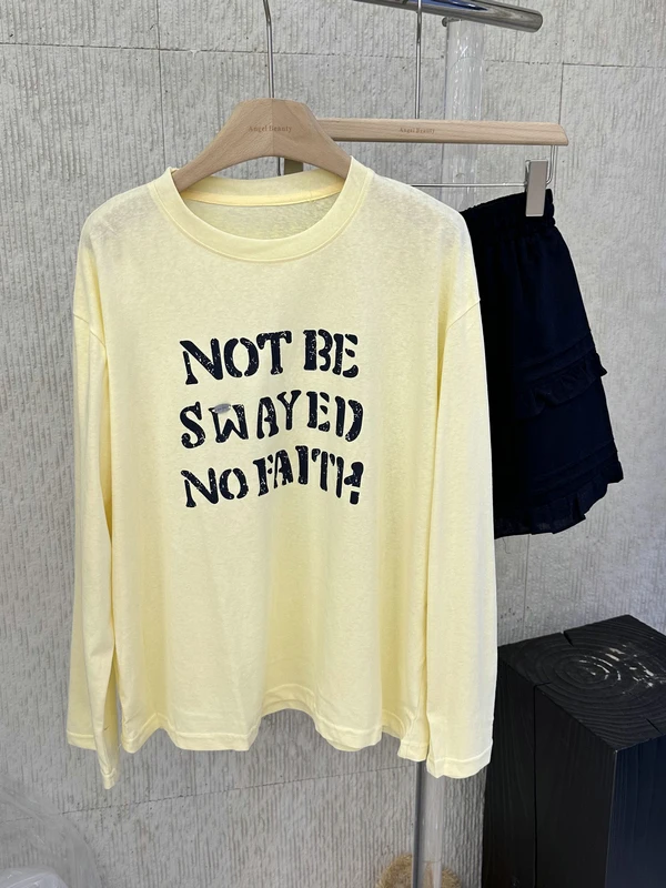 Chic Korean Style Two-Piece Set Letter Print Top with Wooden Ruffle Skirt Women's Fashion Summer Outfit Gentle And Ageless
Chic Korean Style Two-Piece Set Letter Print Top with Wooden Ruffle Skirt Women's Fashion Summer Outfit Gentle And Ageless