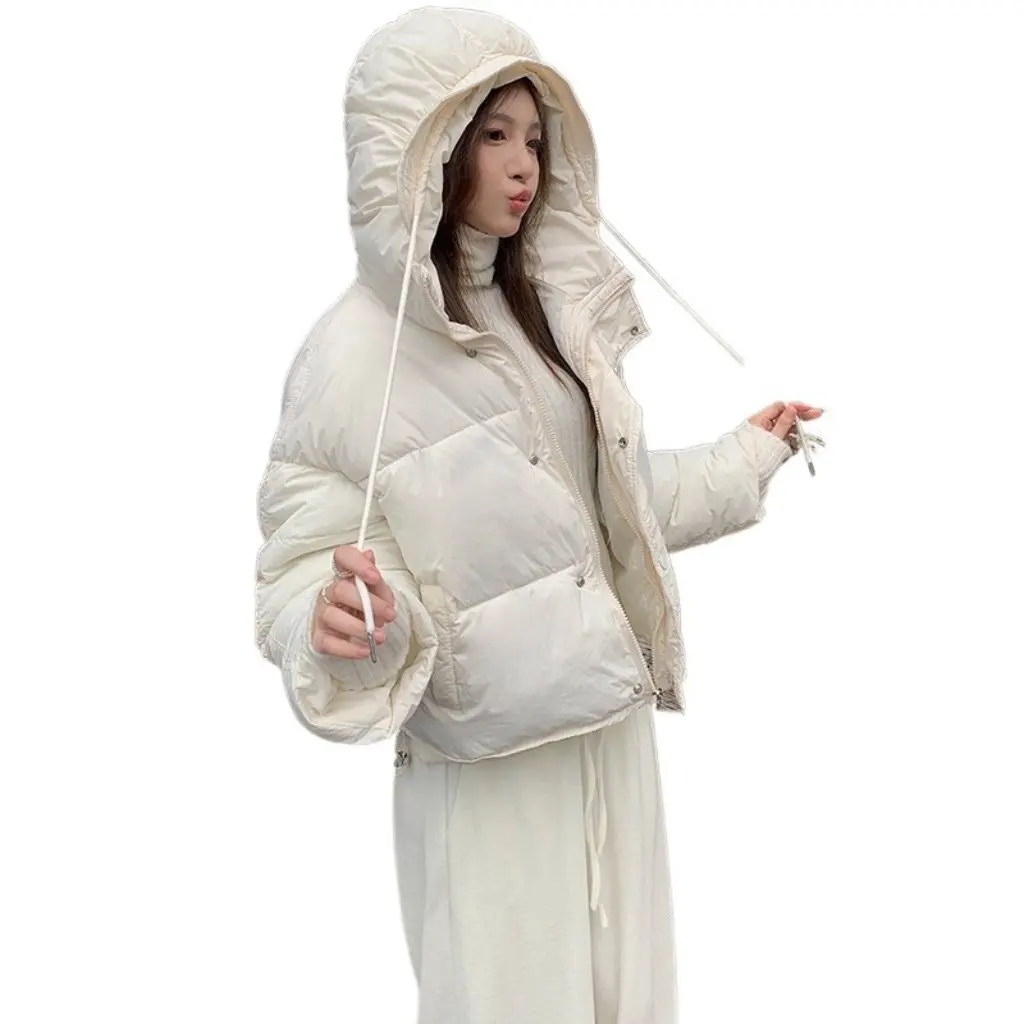 Простое повседневное короткое теплое хлопковое пальто с капюшоном на молнии и воротником-стойкой, осень-зима, женская модная верхняя одежда в корейском стиле
Простое повседневное короткое теплое хлопковое пальто с капюшоном на молнии и воротником-стойкой, осень-зима, женская модная верхняя одежда в корейском стиле