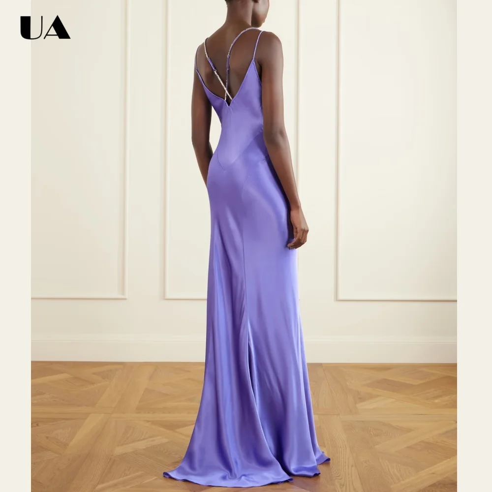 ULBYANRY Customized Satin V-neck Prom Dresses for Women, Sexy Open-back Embeliished Evening Dress, Solid Floor-length Ball Gown
ULBYANRY Customized Satin V-neck Prom Dresses for Women, Sexy Open-back Embeliished Evening Dress, Solid Floor-length Ball Gown