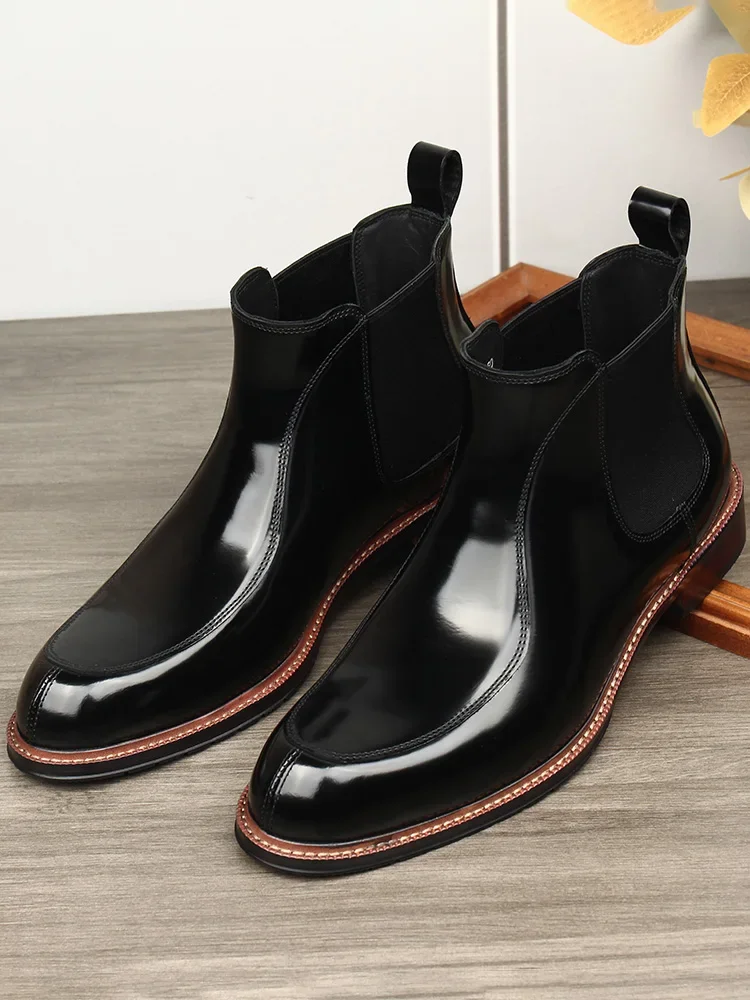 New Autumn and Winter Men's Business Dress Shoes Shiny Leather Pointed High Top Short Boots
New Autumn and Winter Men's Business Dress Shoes Shiny Leather Pointed High Top Short Boots