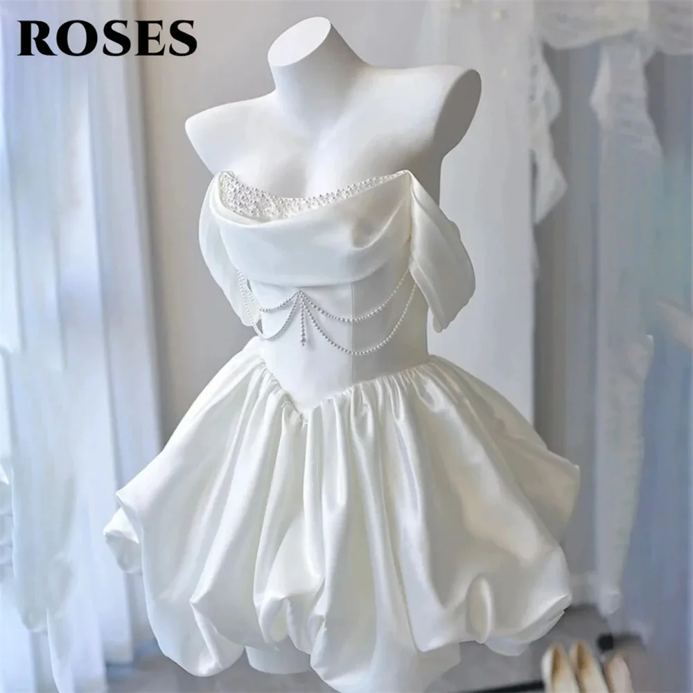 ROSES White Satin Party Dresses Off the Shoulder فساتين السهرة Mini A Line Night Dress with Pearls Celebrity Dress Customized
ROSES White Satin Party Dresses Off the Shoulder فساتين السهرة Mini A Line Night Dress with Pearls Celebrity Dress Customized