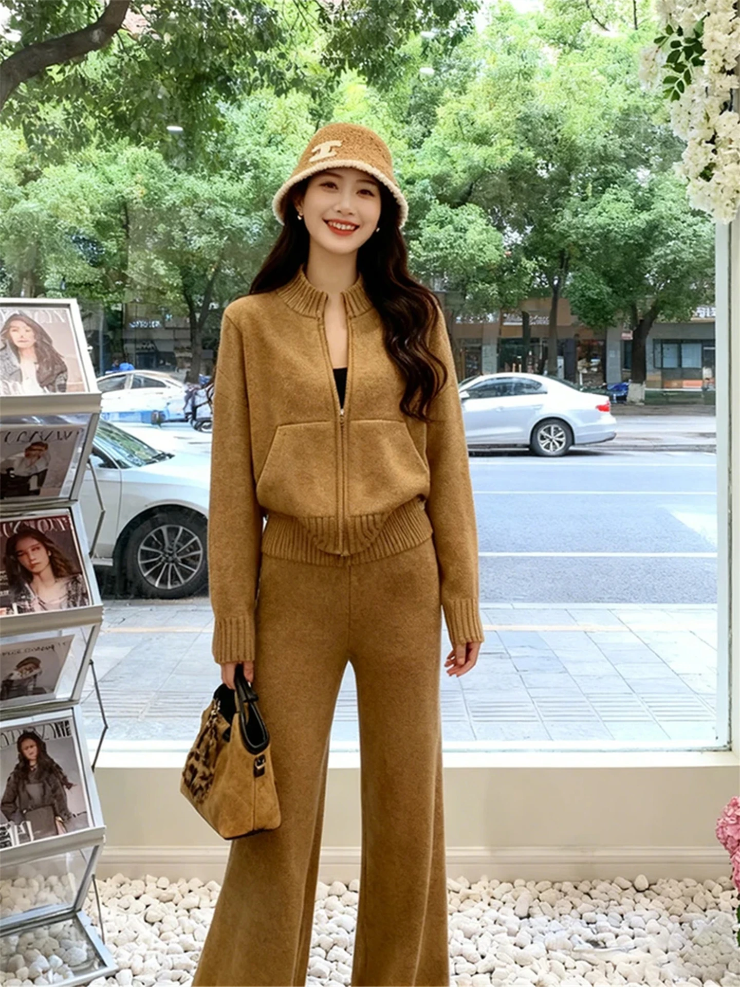 Korean Lazy Style Women's Fashion Loose Outerwear Cute Two-Piece Set Winter Casual Pants Slimming Effect Comfortable Fit
Korean Lazy Style Women's Fashion Loose Outerwear Cute Two-Piece Set Winter Casual Pants Slimming Effect Comfortable Fit
