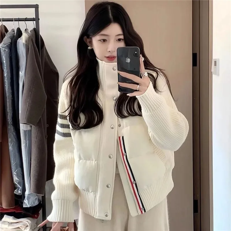 Little Women's Wear Knitted Stitching Coat Down Cotton-padded Short Female 2025 Winter Casual Jacket Loose Collar Thick Overwear
Little Women's Wear Knitted Stitching Coat Down Cotton-padded Short Female 2025 Winter Casual Jacket Loose Collar Thick Overwear