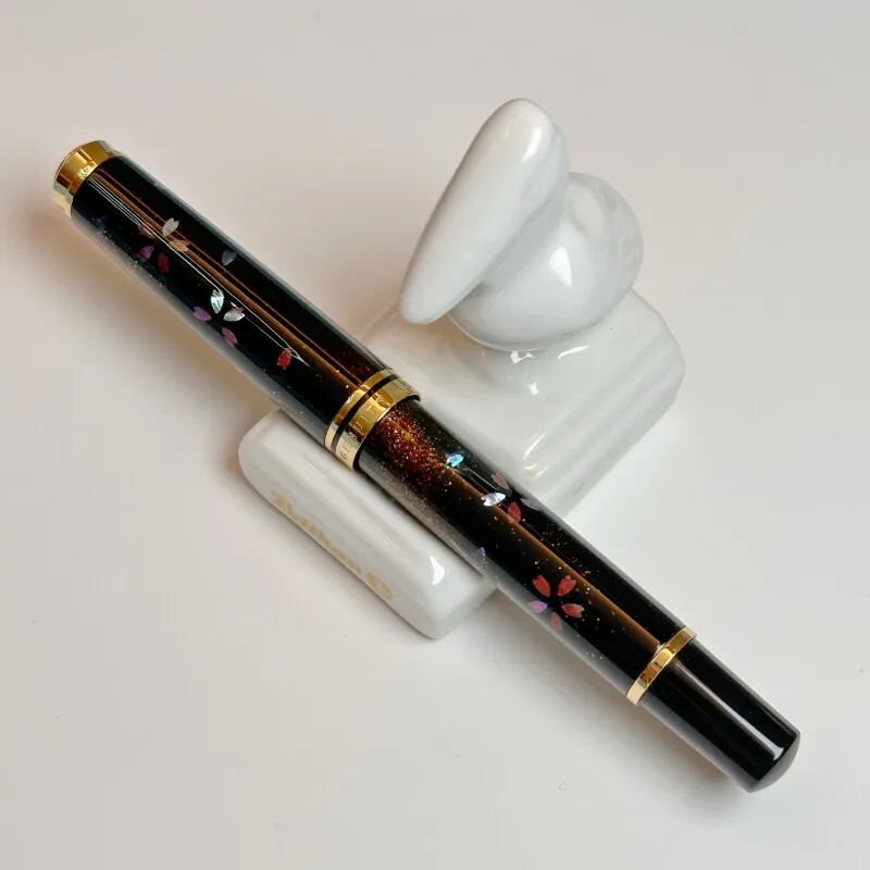 PK PAILIJIN Pen, ADMOK Fountain Pen Large Lacquer Threaded Piston with Ink Pen, Meteor Flower Hard Rubber, BOCK/Schmidt F Nib
PK PAILIJIN Pen, ADMOK Fountain Pen Large Lacquer Threaded Piston with Ink Pen, Meteor Flower Hard Rubber, BOCK/Schmidt F Nib