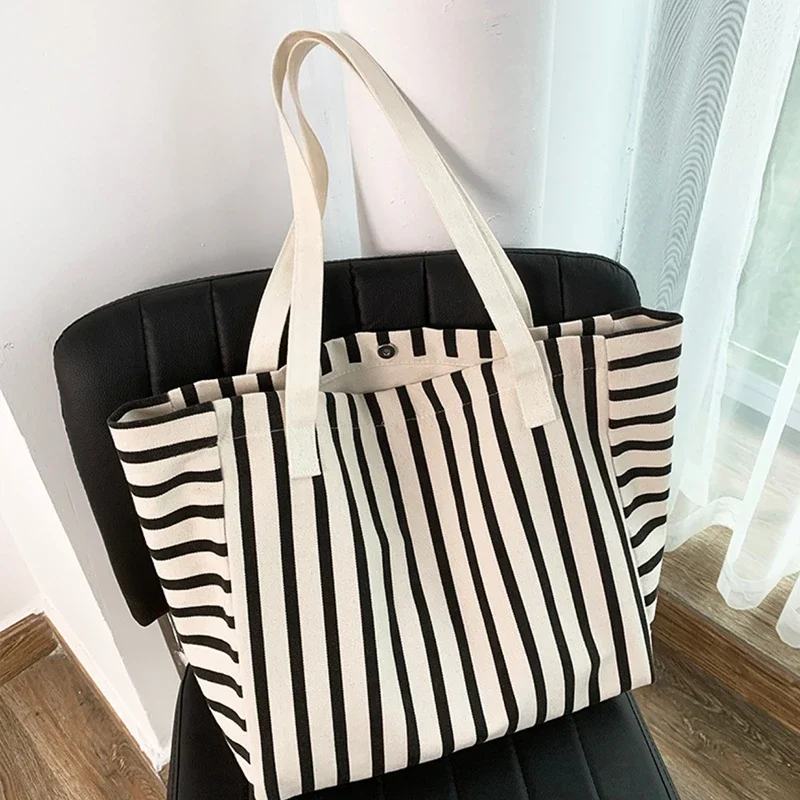 New Beach Tote Bag Fashion Women Canvas Summer Large Capacity Striped Shoulder Bag Tote Handbag Shopping Shoulder Bags
New Beach Tote Bag Fashion Women Canvas Summer Large Capacity Striped Shoulder Bag Tote Handbag Shopping Shoulder Bags 