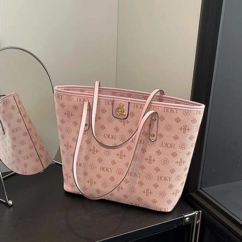 Classic Designer Paris Inspired Women Luxury Tote Bag Trendy Design Elegant Crossbody Handbag High End Leather for Modern Ladies
Classic Designer Paris Inspired Women Luxury Tote Bag Trendy Design Elegant Crossbody Handbag High End Leather for Modern Ladies