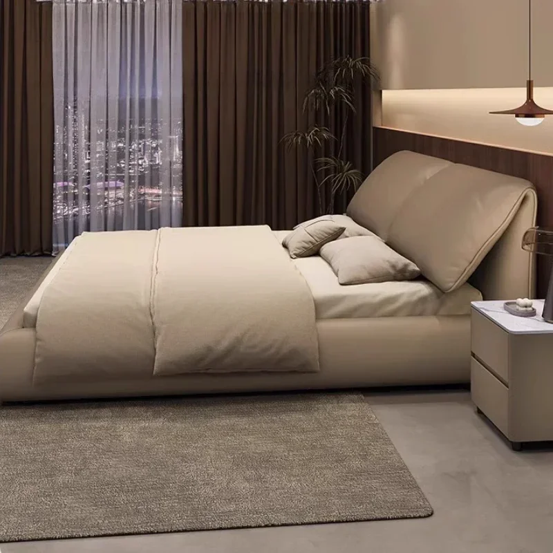 Regale European Bed Frame Wood Confortable Salon Wedding Light Luxury Bed Luxury Design Office Cama Queen Size Hotel Furniture
Regale European Bed Frame Wood Confortable Salon Wedding Light Luxury Bed Luxury Design Office Cama Queen Size Hotel Furniture