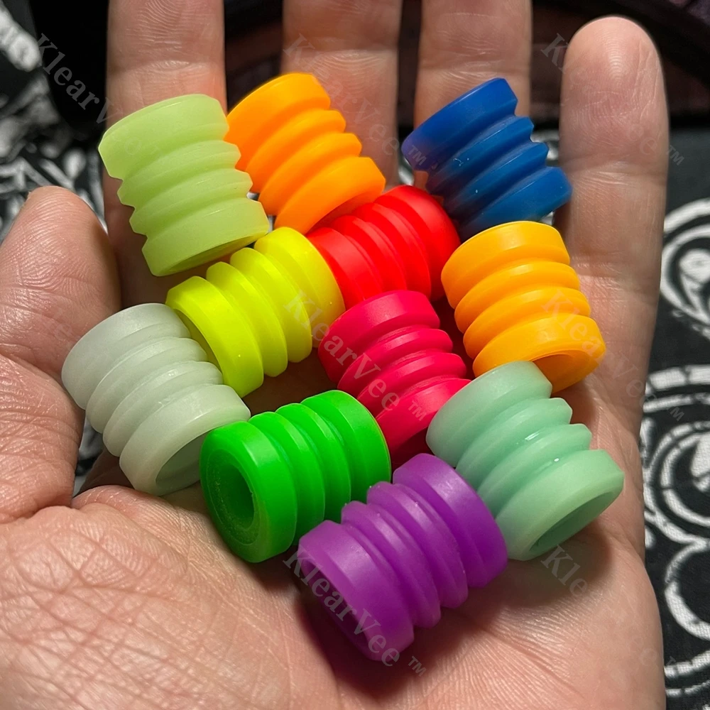 Светящийся нож из смолы, бусина из паракорда, тканый кулон, EDC, уличный инструмент, ремешок для кемпинга, аксессуар для рюкзака, сделай сам, автомобильный брелок, кулон
Светящийся нож из смолы, бусина из паракорда, тканый кулон, EDC, уличный инструмент, ремешок для кемпинга, аксессуар для рюкзака, сделай сам, автомобильный брелок, кулон