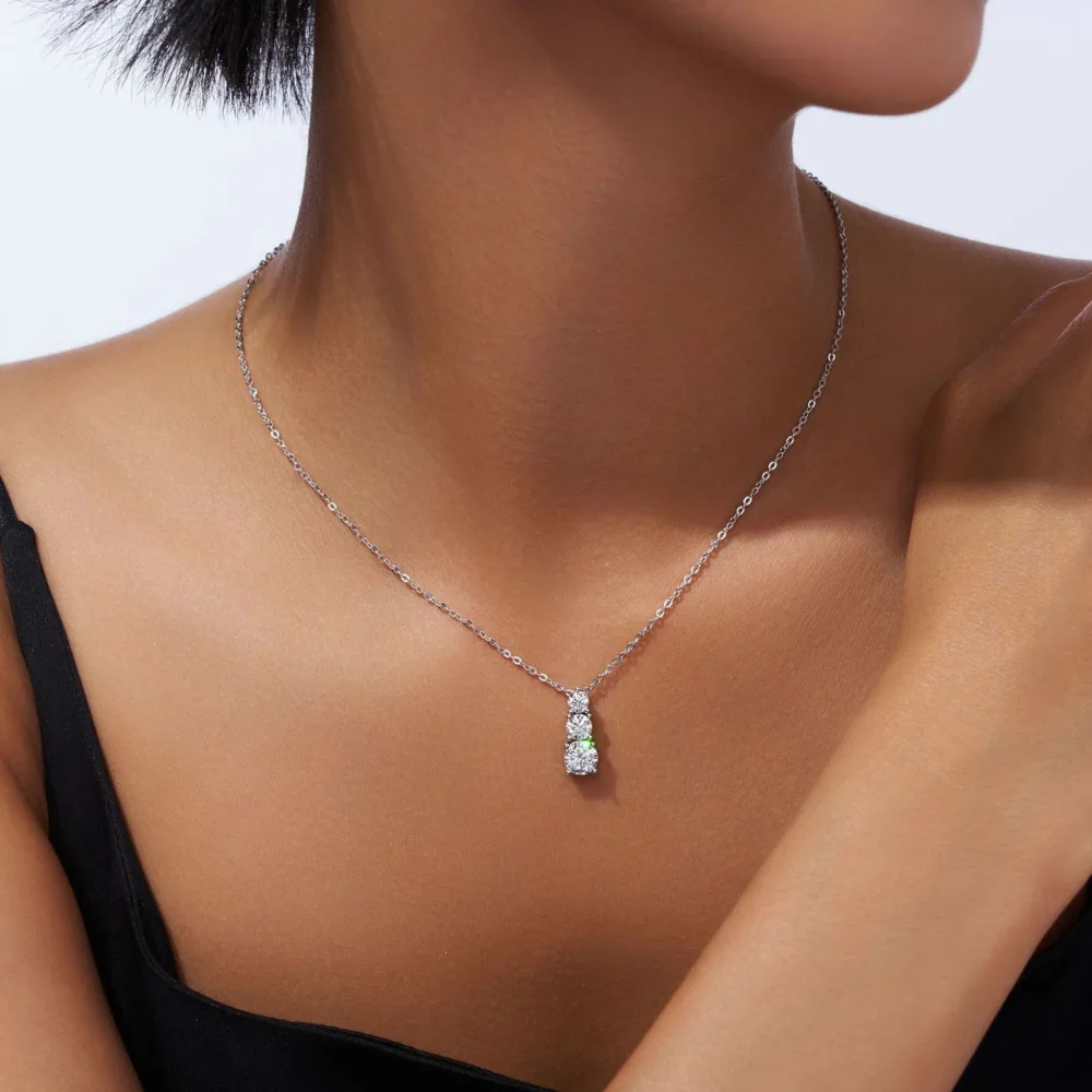 BR 6.5mm S925 Sterling Silver Step Pendant Choker Necklace with D VVS1 Moissanite Delicate Jewelry - Perfect Gift
BR 6.5mm S925 Sterling Silver Step Pendant Choker Necklace with D VVS1 Moissanite Delicate Jewelry - Perfect Gift