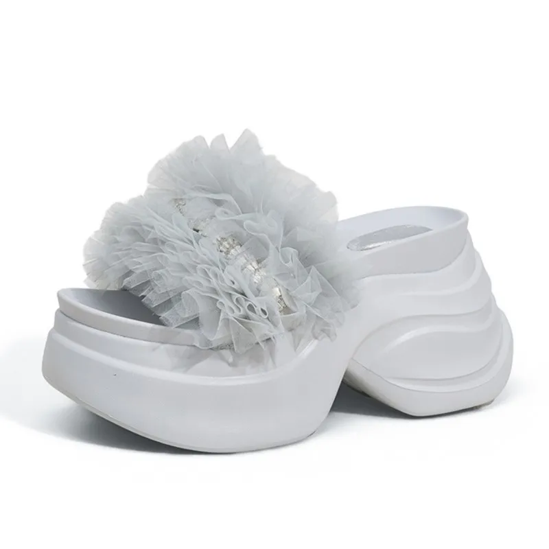 2026 10CM Women High Heels Slippers New Summer Outdoor Slip-on Flower Sandals Comfortable Rubber Bottom Chunky Beach Flip Flops
2026 10CM Women High Heels Slippers New Summer Outdoor Slip-on Flower Sandals Comfortable Rubber Bottom Chunky Beach Flip Flops