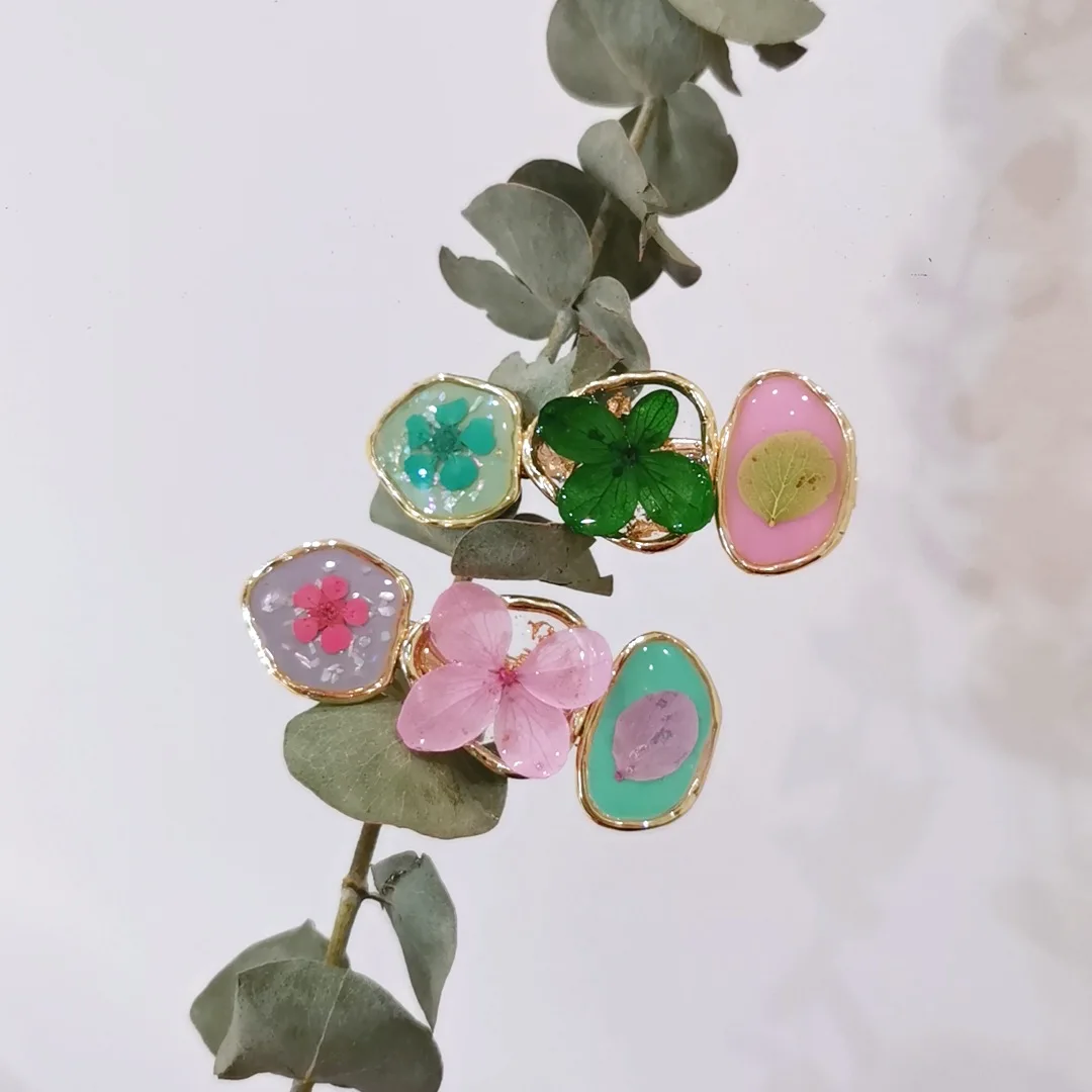 3183 оптовая продажа, ретро-стиль, лесная девушка, сушеный цветок, боковая заколка для волос, вечный цветок, аксессуар для волос из смолы, креативный рождественский подарок
3183 оптовая продажа, ретро-стиль, лесная девушка, сушеный цветок, боковая заколка для волос, вечный цветок, аксессуар для волос из смолы, креативный рождественский подарок