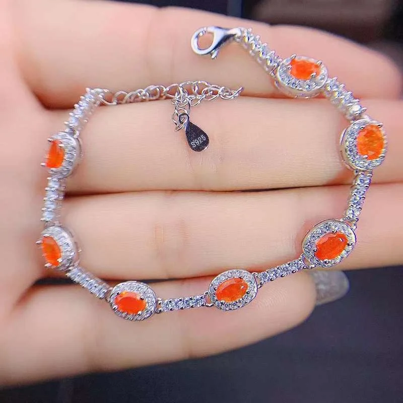 Natural Opal bracelet Simple Atmosphere High-grade Matching Extremely Beautiful with for Wedding 925 bracelets for women
Natural Opal bracelet Simple Atmosphere High-grade Matching Extremely Beautiful with for Wedding 925 bracelets for women