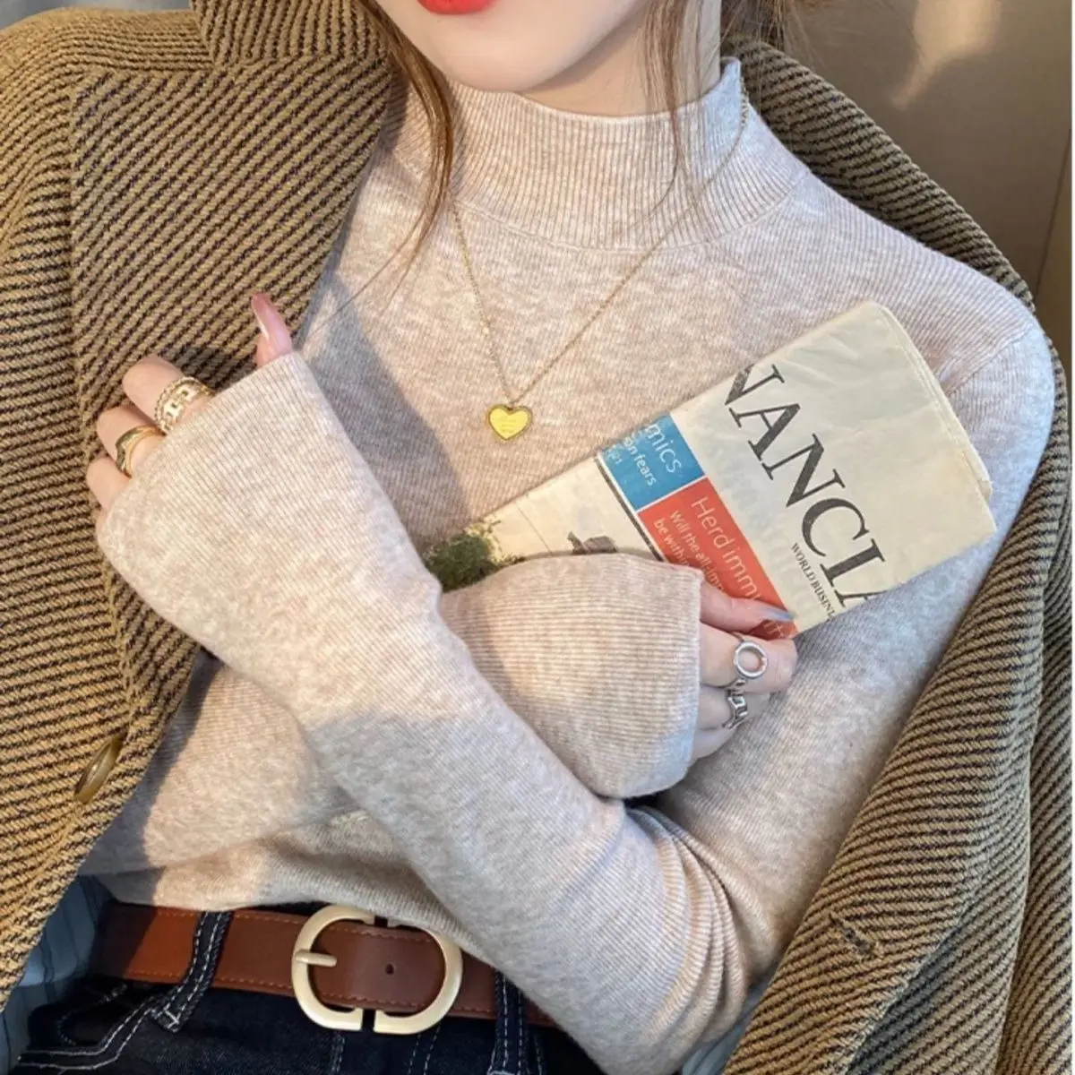 Fall and Winter Within the New Half-High Neck Sweater Knit Sweater Female Yangqi Bottoming Sweater Temperament Pullover Tops
Fall and Winter Within the New Half-High Neck Sweater Knit Sweater Female Yangqi Bottoming Sweater Temperament Pullover Tops
