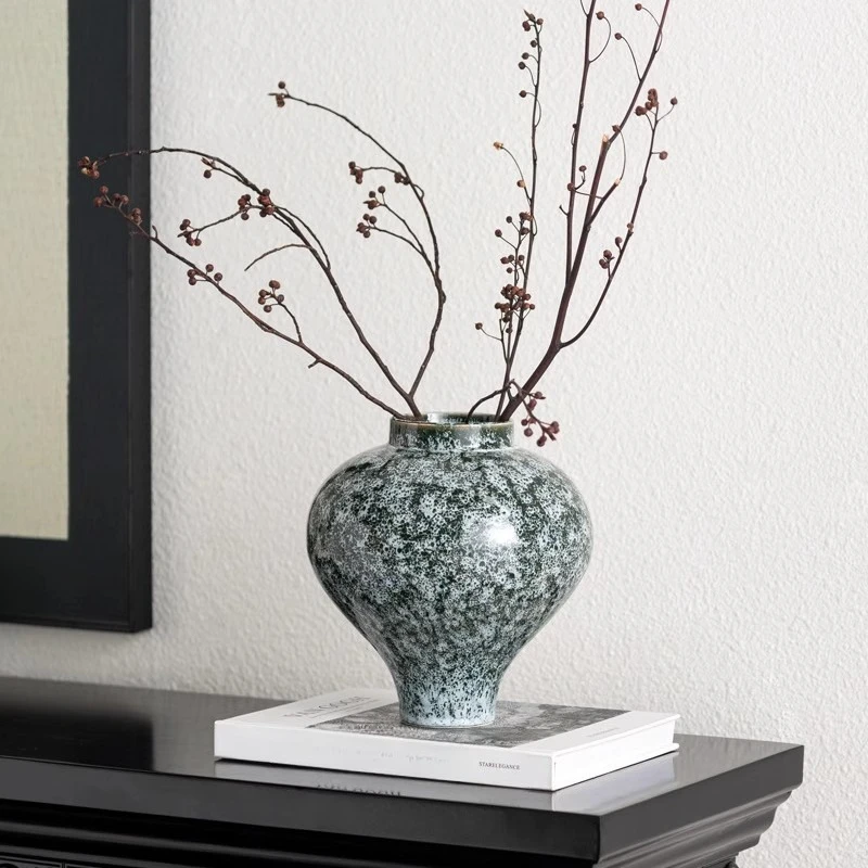 Hand-painted Kiln Ceramic Vase Ornaments Medieval Niche Wabi-sabi Feng Shui and Drying Flower Homestay
Hand-painted Kiln Ceramic Vase Ornaments Medieval Niche Wabi-sabi Feng Shui and Drying Flower Homestay