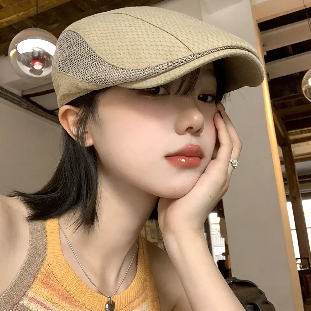 New Mesh breathable Newsboy Caps Solid Color Beret Hats Retro Summer Sun Protection Peaked Hat Adjustable ivy Flat Cap
New Mesh breathable Newsboy Caps Solid Color Beret Hats Retro Summer Sun Protection Peaked Hat Adjustable ivy Flat Cap