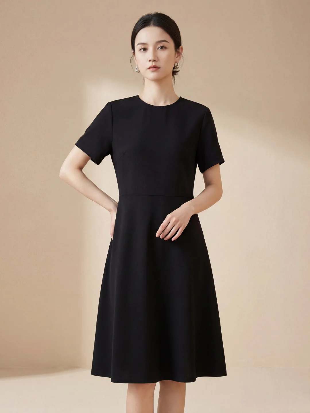 Women'S Midi Dress 93% Real Mulberry Silk Crew Neck Solid Color Fitted Waist A-Line Dress Daily Commute Elegant Work Office Lady
Women'S Midi Dress 93% Real Mulberry Silk Crew Neck Solid Color Fitted Waist A-Line Dress Daily Commute Elegant Work Office Lady