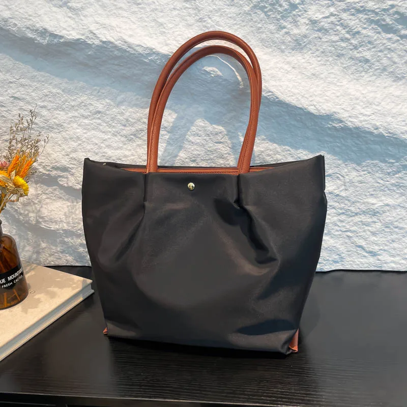 Big Hobo Bags Design Nylon Large Soft Handle Bag for Women 2025 Summer Trend Fashion New Underarm Bags Big Shopping Handbags
Big Hobo Bags Design Nylon Large Soft Handle Bag for Women 2025 Summer Trend Fashion New Underarm Bags Big Shopping Handbags