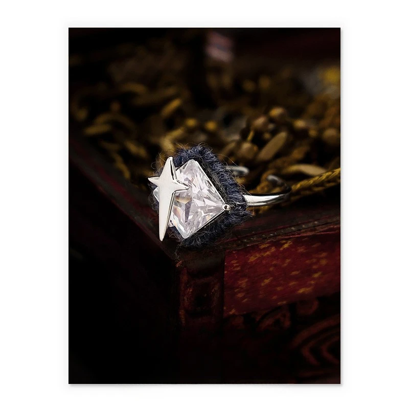 European and American fashion design four-pointed star zircon inlaid wool ring jewelry
European and American fashion design four-pointed star zircon inlaid wool ring jewelry