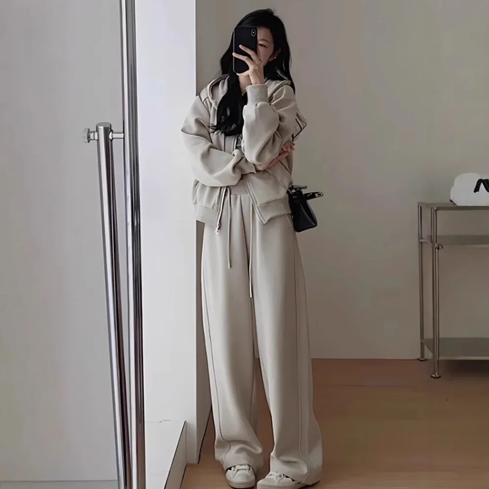 Women's Sensual Black Two Piece Set Casual Sporty Polyester Blend Early Autumn Tea System Hooded Wide Leg Pants Set
Women's Sensual Black Two Piece Set Casual Sporty Polyester Blend Early Autumn Tea System Hooded Wide Leg Pants Set