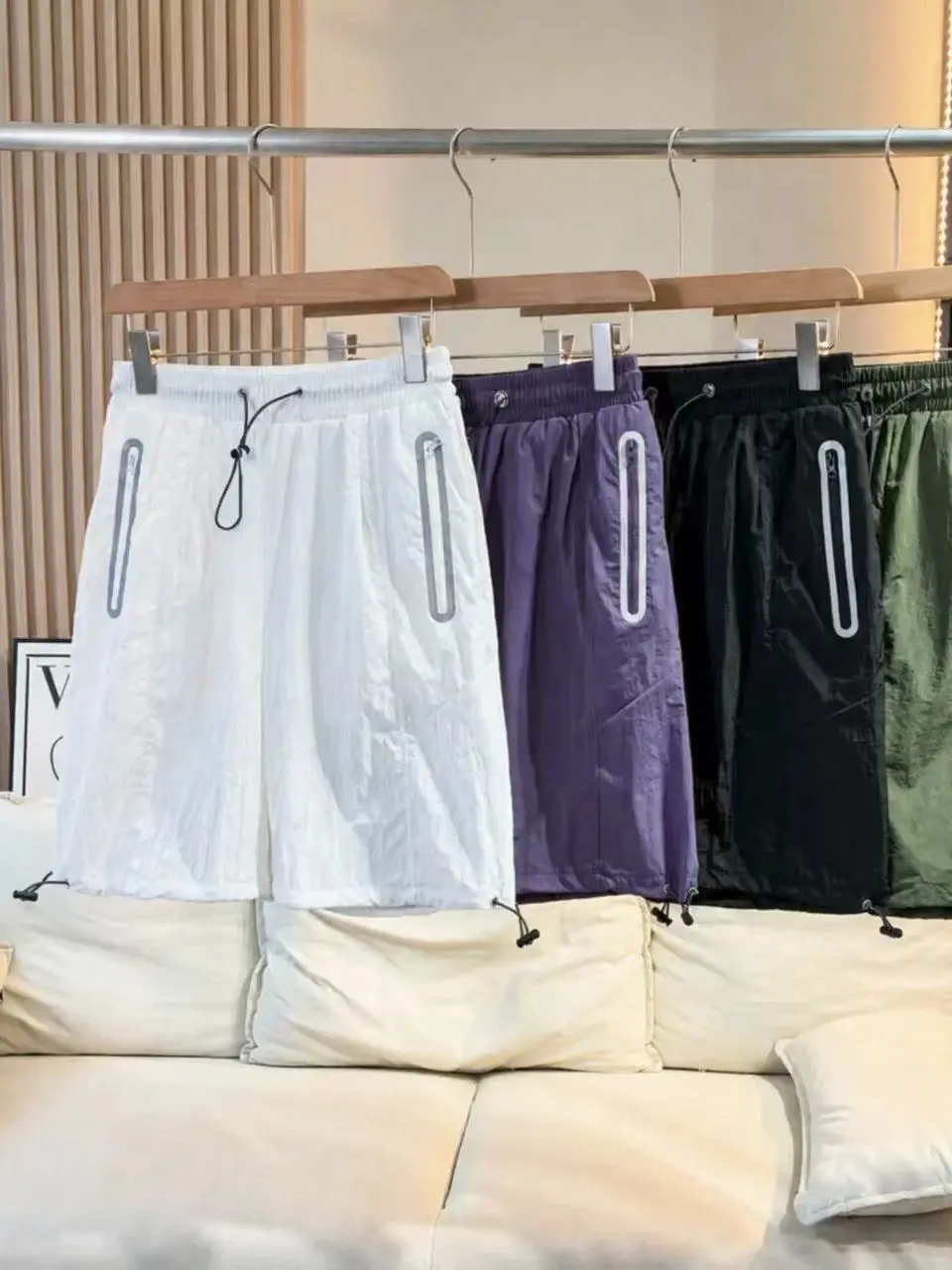 Outdoor Ice Silk Quick Dry Lightweight Men's Running Fitness Casual Sports Shorts Five-Point Fashionable Standard Fit Summer
Outdoor Ice Silk Quick Dry Lightweight Men's Running Fitness Casual Sports Shorts Five-Point Fashionable Standard Fit Summer