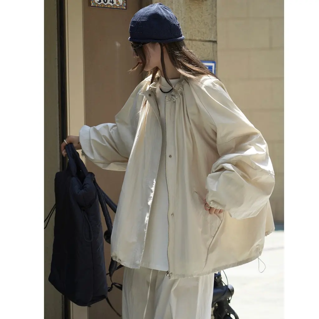 Women's Early Autumn Korean Style Outdoor Sports Zipper Jacket Loose Silhouette Windproof Casual Fashion Upperwear
Women's Early Autumn Korean Style Outdoor Sports Zipper Jacket Loose Silhouette Windproof Casual Fashion Upperwear