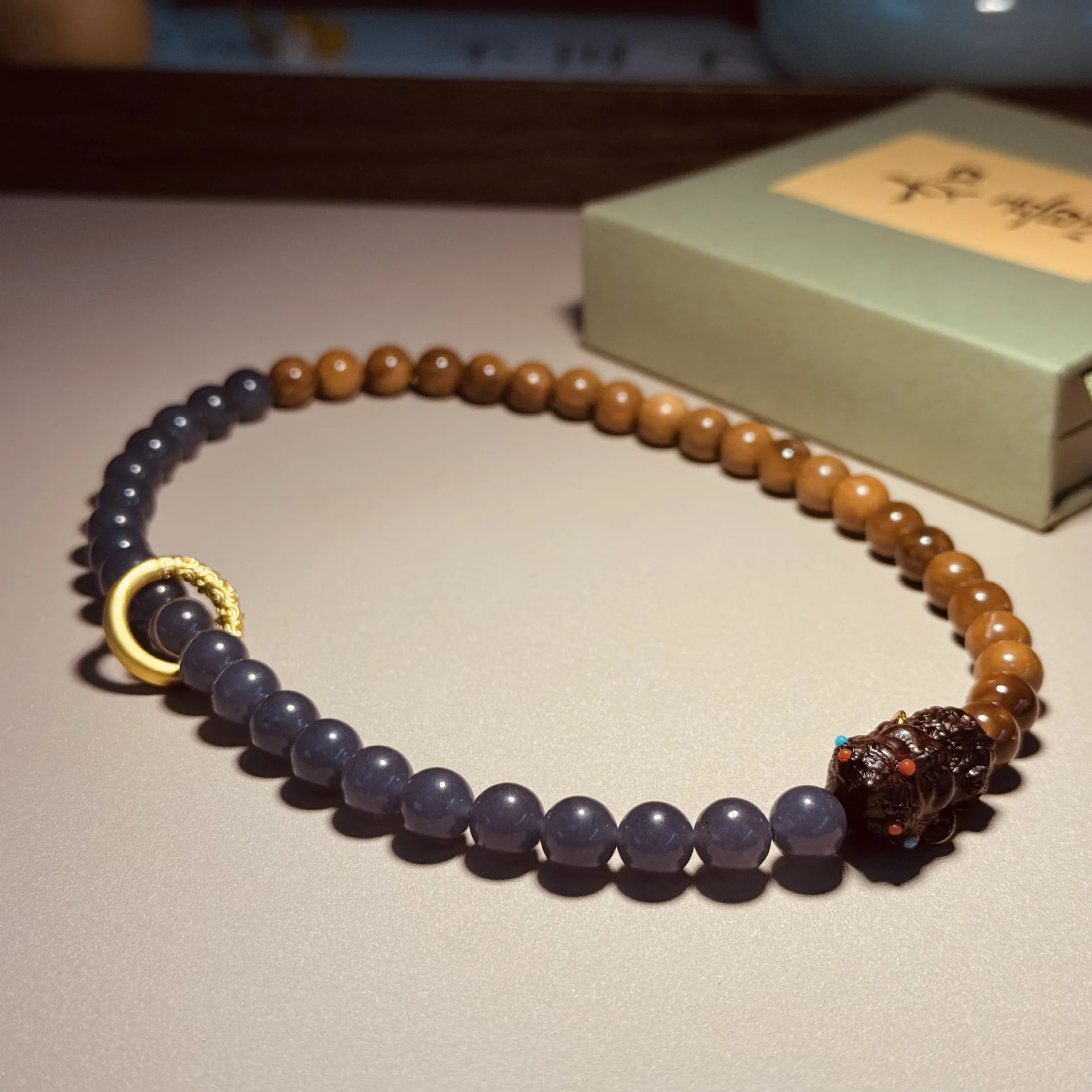 Genuine Natural Sea Coconut Cook Bodhi Bracelet Unisex Couple Tara Pendant Easy Finger Spinning Wenwan Prayer Beads Gift
Genuine Natural Sea Coconut Cook Bodhi Bracelet Unisex Couple Tara Pendant Easy Finger Spinning Wenwan Prayer Beads Gift