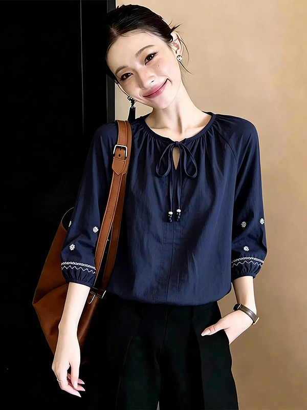 plus Size Summer New Design Loose Slimming Shirt Women's Casual Simple Style Embroidery Belted Top Korean Version Breathable ...
plus Size Summer New Design Loose Slimming Shirt Women's Casual Simple Style Embroidery Belted Top Korean Version Breathable ...
