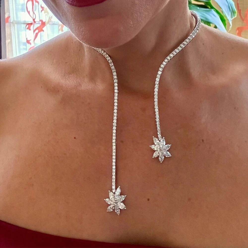 Luxury Zircon Flowers Torques Choker Necklace Wedding Clavicle Jewelry Fashion Bling Long Rhinestone Collar Necklaces for Women
Luxury Zircon Flowers Torques Choker Necklace Wedding Clavicle Jewelry Fashion Bling Long Rhinestone Collar Necklaces for Women