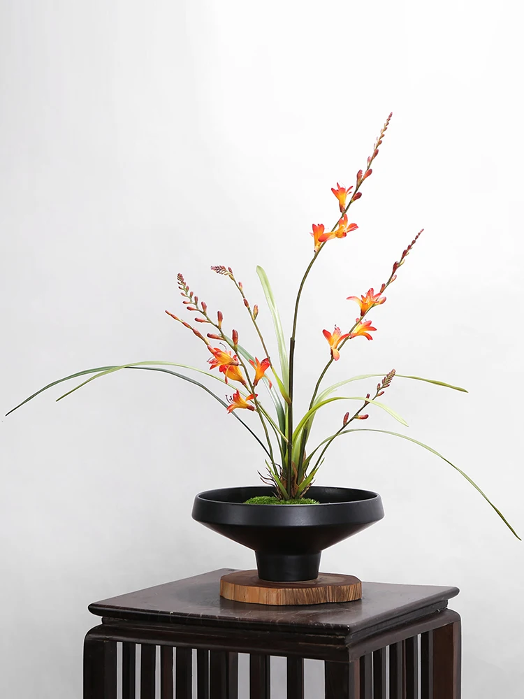 Chinese Sle Tea Room Study Restaurant Flame Orchid een Plant Small Original Flowing Waterway Floral Artistry Flower Stand...
Chinese Sle Tea Room Study Restaurant Flame Orchid een Plant Small Original Flowing Waterway Floral Artistry Flower Stand...