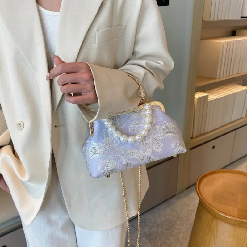 Ravishing Work Commuting Portable Exquisite Cute New Model In 2025 Shopping Bag Female Bag Ideal For A Business Meeting
Ravishing Work Commuting Portable Exquisite Cute New Model In 2025 Shopping Bag Female Bag Ideal For A Business Meeting