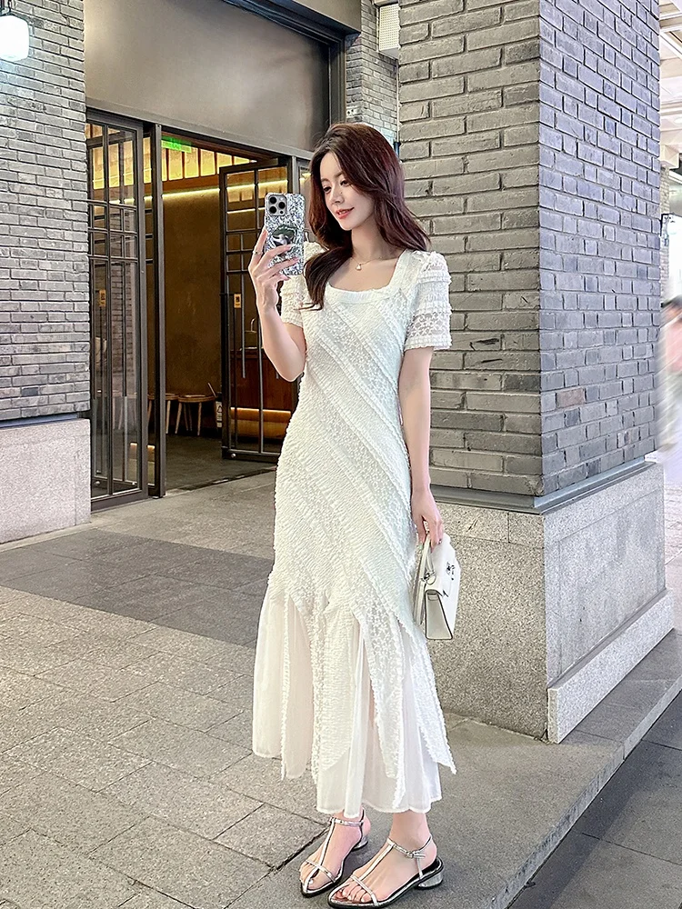 Ele Lace Dr Women's Summer 2026 New Sle White Strap Inner Long Skirt Two-Piece Set Square Collar Faion Ensemble
Ele Lace Dr Women's Summer 2026 New Sle White Strap Inner Long Skirt Two-Piece Set Square Collar Faion Ensemble
