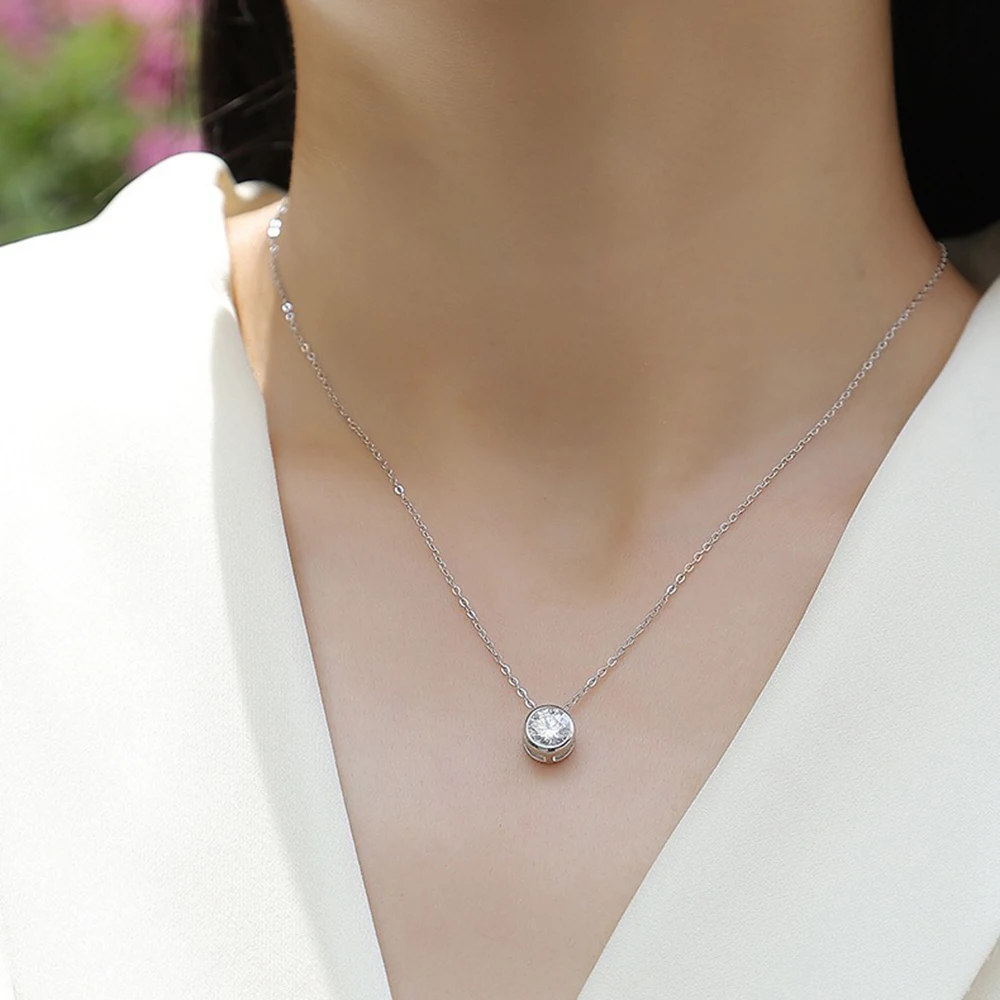 Cbtb S925 Sterling Silver 1CT Round Moissanite Pendant Cross Chain Necklace For Women Fashion Engagement Fine Jewelry Wholesale
Cbtb S925 Sterling Silver 1CT Round Moissanite Pendant Cross Chain Necklace For Women Fashion Engagement Fine Jewelry Wholesale