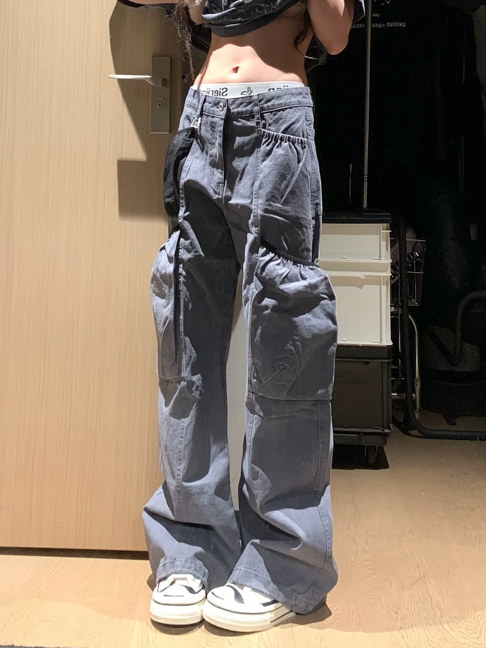 Retro American High Street Gardener Pants French Workwear Curved Knife Casual Patchwork Washed Loose Straight Casual Jeans
Retro American High Street Gardener Pants French Workwear Curved Knife Casual Patchwork Washed Loose Straight Casual Jeans