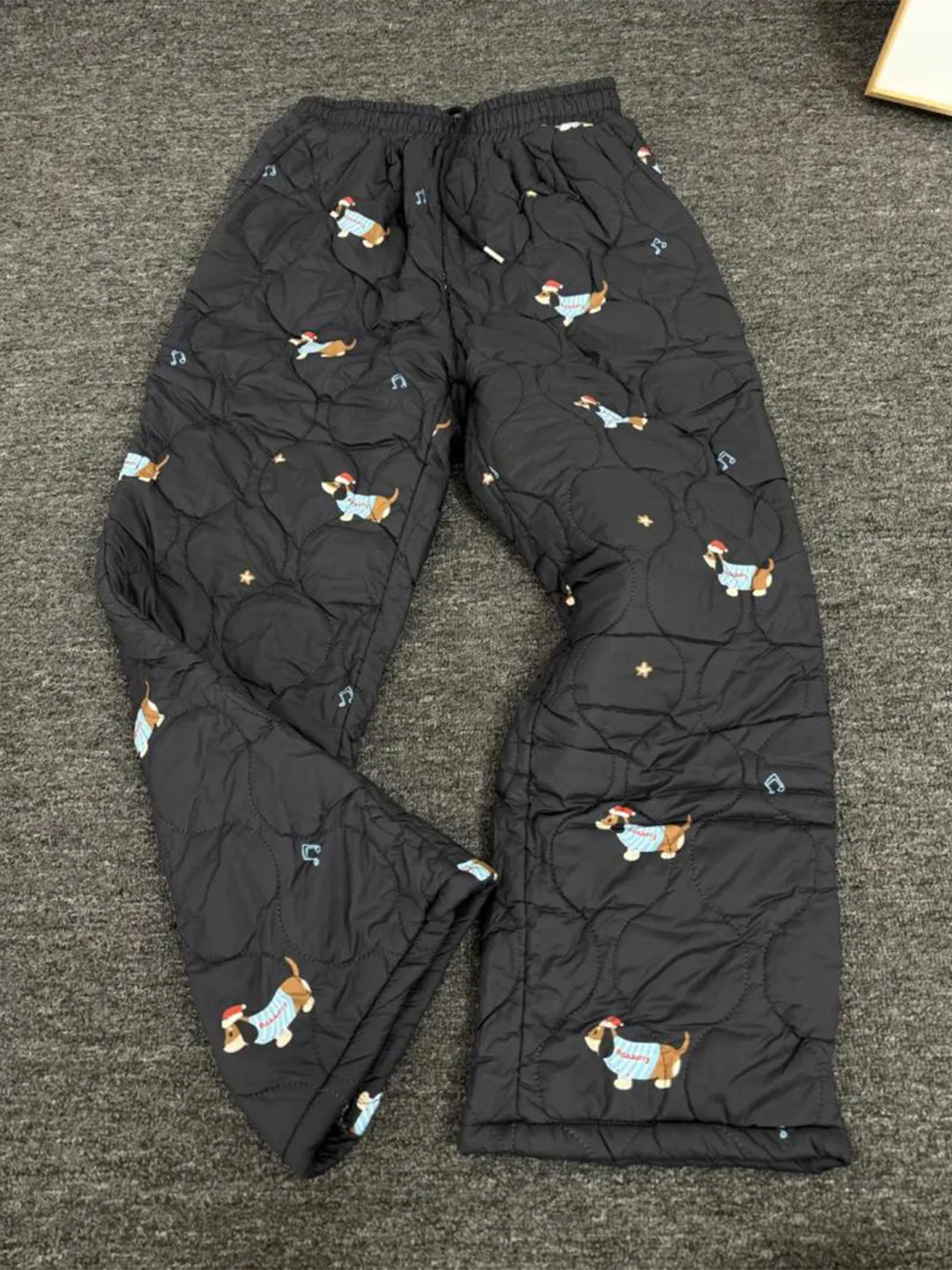 Thiened Cotton Ski Pants Men Women Winter Outdoor Wear Warm Cold Proof Sausage Dog Gourd Pattern Printed Straight Leg Trousers
Thiened Cotton Ski Pants Men Women Winter Outdoor Wear Warm Cold Proof Sausage Dog Gourd Pattern Printed Straight Leg Trousers