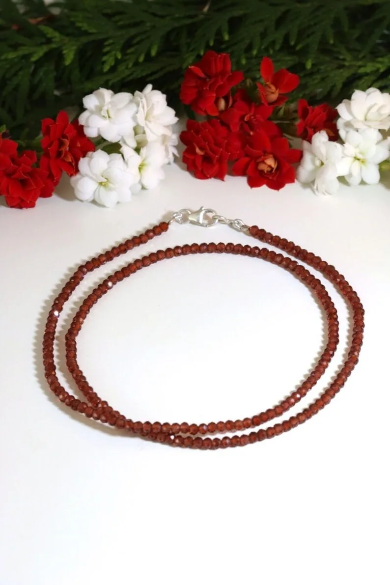 Beautiful Rhodolite Garnet Round 2-3MM Gemstone Beaded Unisex Necklace 18" Gift
Beautiful Rhodolite Garnet Round 2-3MM Gemstone Beaded Unisex Necklace 18" Gift
