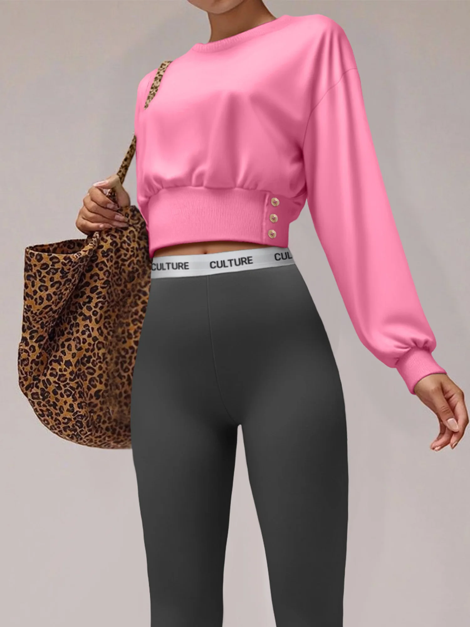 2026 New Solid Color Cropped Sweatshirt for Women, Crew Neck Long Sleeve Button Detail Ruched Waist Casual Tops
2026 New Solid Color Cropped Sweatshirt for Women, Crew Neck Long Sleeve Button Detail Ruched Waist Casual Tops