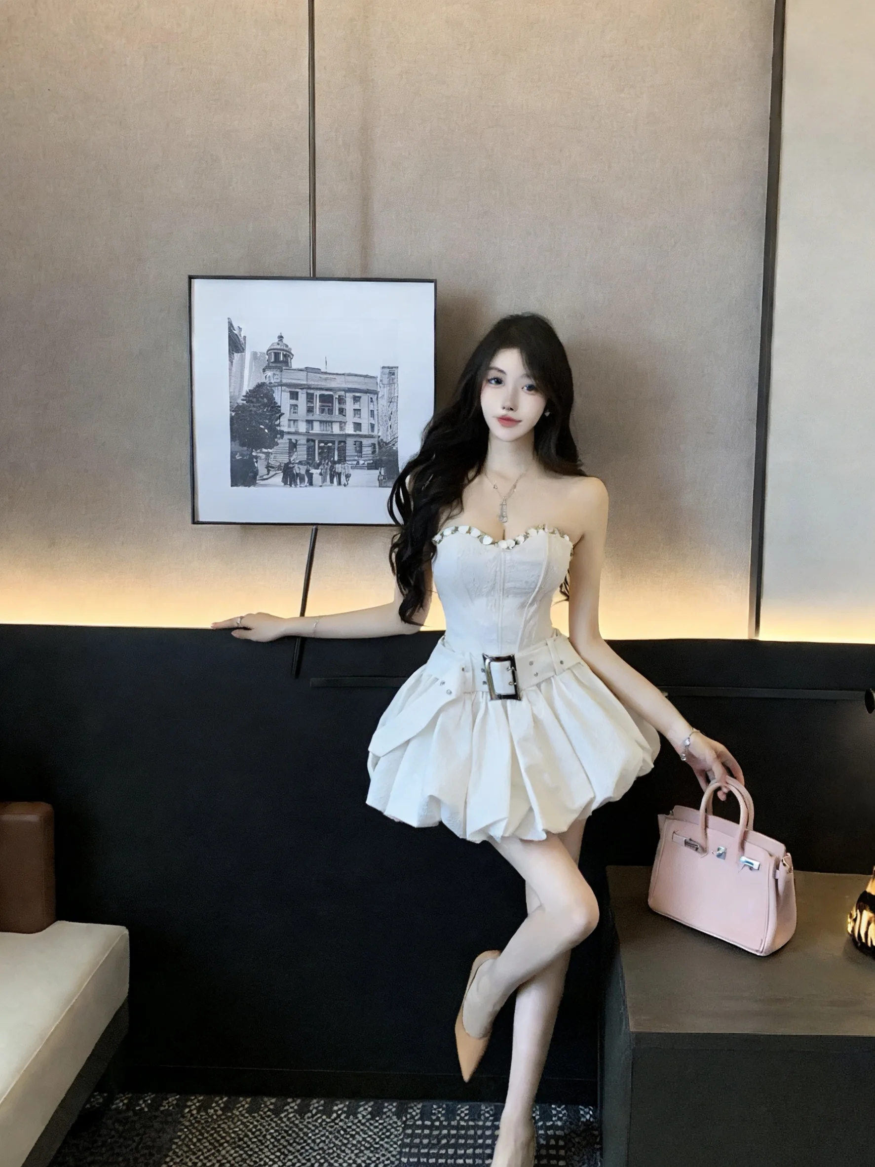 Fashionable Retro High Waist Flower Bud Skirt Women's Half-length Anti-exposure Leg-lengthening Pants Skirt Custom Design
Fashionable Retro High Waist Flower Bud Skirt Women's Half-length Anti-exposure Leg-lengthening Pants Skirt Custom Design