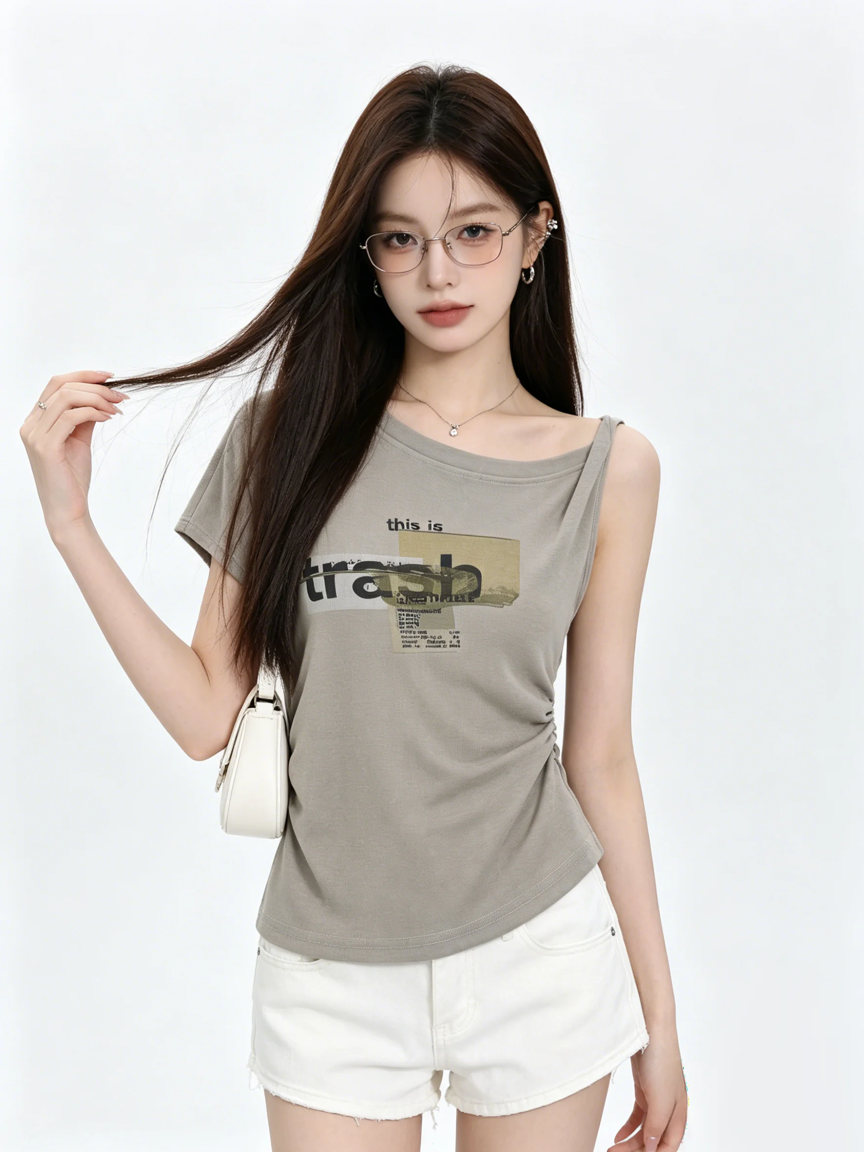 Chic Sweet Spicy Style Shoulder Bared Casual Short Sleeve T Shirt Summer Letter Print Oblique Collar Slimming Short Length Top
Chic Sweet Spicy Style Shoulder Bared Casual Short Sleeve T Shirt Summer Letter Print Oblique Collar Slimming Short Length Top