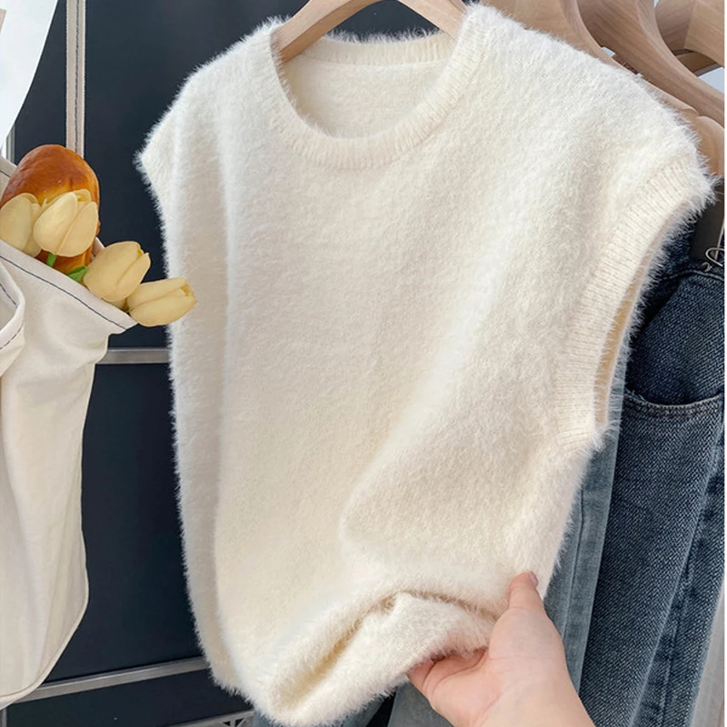 New Women Y2K O-neck Sleeveless Basic Short Sweater Simple Style Solid Soft Vest Knitwear Pullover Autumn Winter Korean Tops
New Women Y2K O-neck Sleeveless Basic Short Sweater Simple Style Solid Soft Vest Knitwear Pullover Autumn Winter Korean Tops