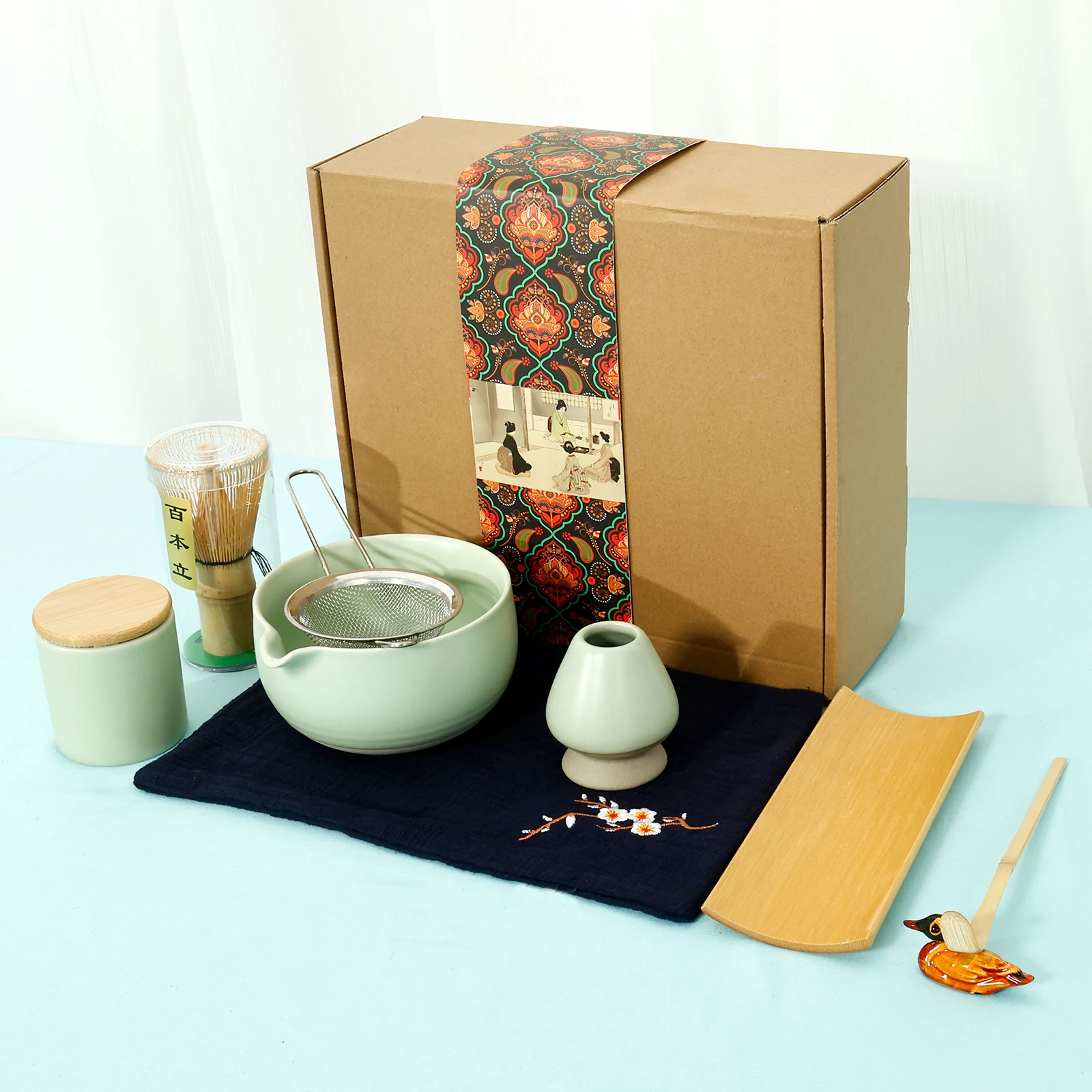 Чайный набор Matcha с керамической чашей/банкой/держателем для венчика Бамбуковая чайная щетка/совок/порошок Caddy Совок-держатель Сито и чайная ткань
Чайный набор Matcha с керамической чашей/банкой/держателем для венчика Бамбуковая чайная щетка/совок/порошок Caddy Совок-держатель Сито и чайная ткань