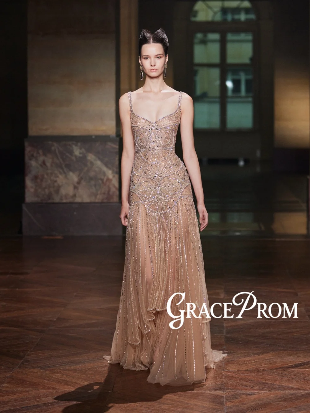 Thin Straps Opulent Beaded Evening Dress Shimmering Crystal Long Wedding Party Gown New Customized Stunning Red Carpet Gowns
Thin Straps Opulent Beaded Evening Dress Shimmering Crystal Long Wedding Party Gown New Customized Stunning Red Carpet Gowns