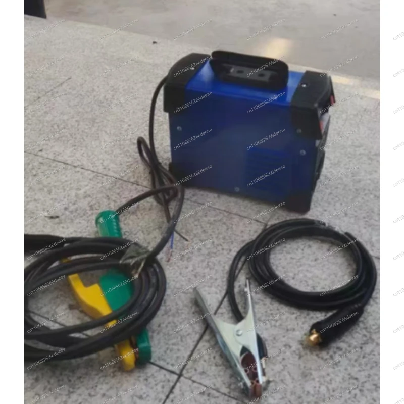 Мощный портативный сварочный аппарат ZX7-200/250 220В – полностью автоматический ручной аппарат для дуговой сварки, идеально подходит для домашнего использования и любителей-сварщиков.
Мощный портативный сварочный аппарат ZX7-200/250 220В – полностью автоматический ручной аппарат для дуговой сварки, идеально подходит для домашнего использования и любителей-сварщиков.