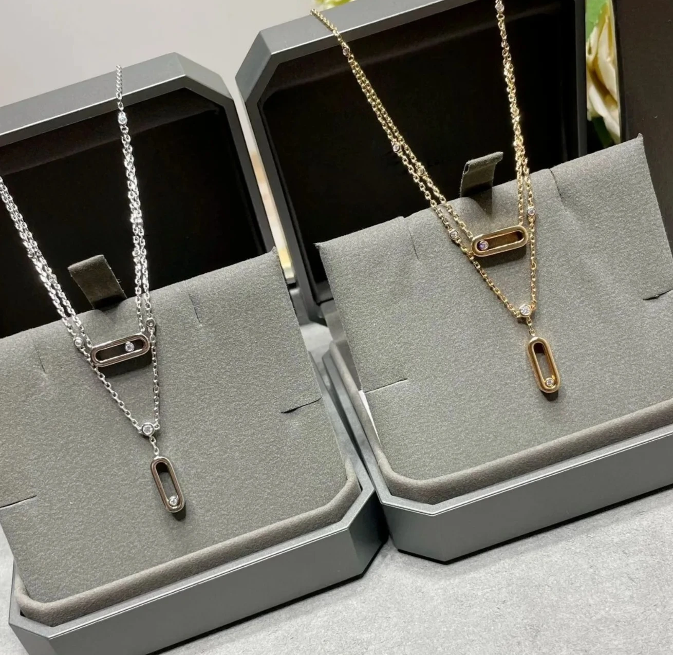 Designer Jewelry Necklace For Woman Simple Geometric Mobile Single Diamond Double Layer Necklace Versatile Collarbone Chain
Designer Jewelry Necklace For Woman Simple Geometric Mobile Single Diamond Double Layer Necklace Versatile Collarbone Chain