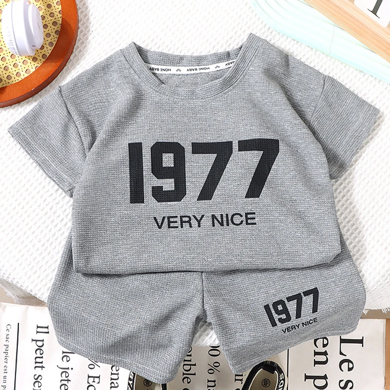 New Kid Girl Clothes Set Boy Sport Suit Letter Casual Children Tracksuit Fashion Korean Style Baby Boy Outfit Short SleeveA1197
New Kid Girl Clothes Set Boy Sport Suit Letter Casual Children Tracksuit Fashion Korean Style Baby Boy Outfit Short SleeveA1197