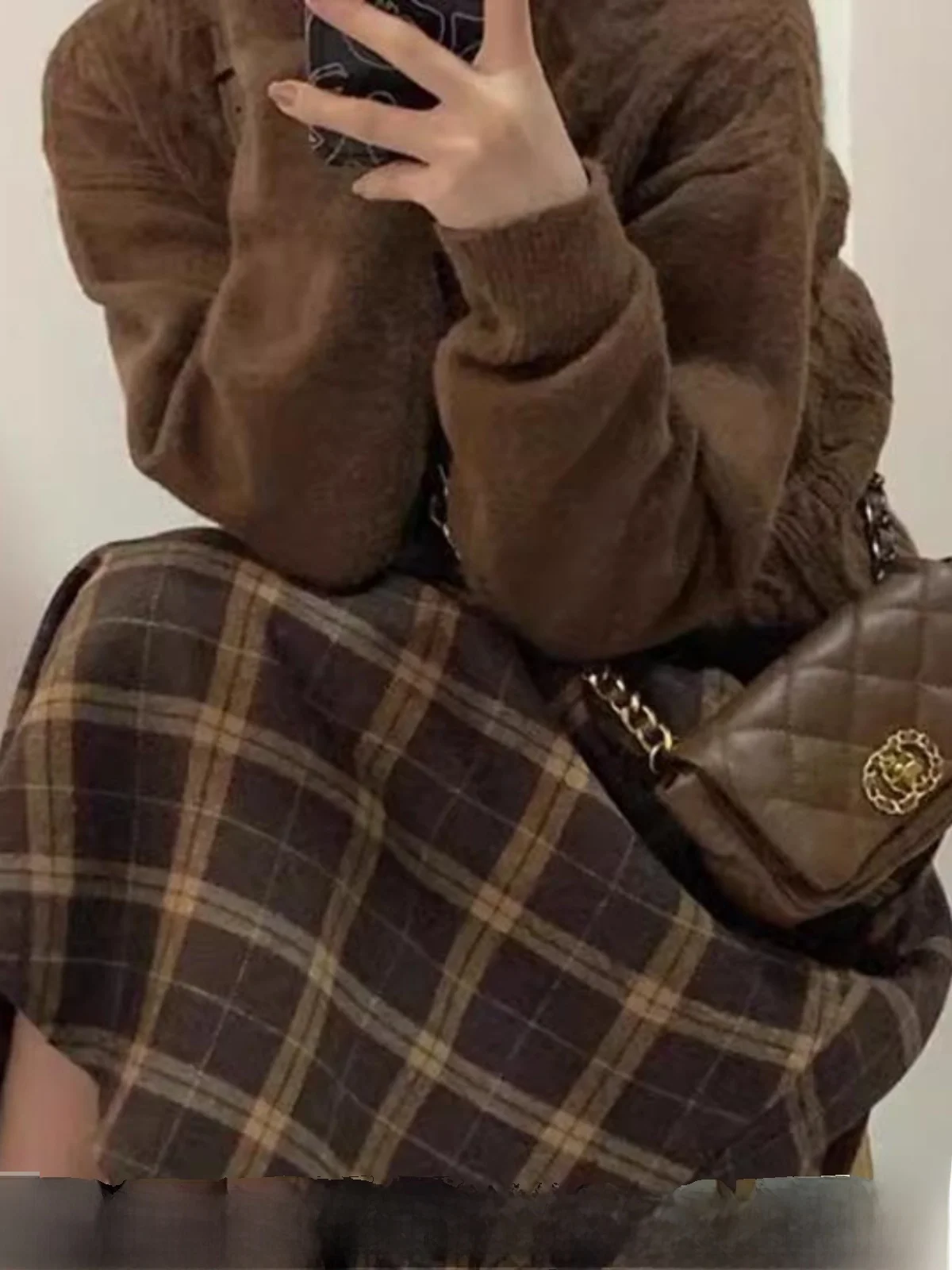 plus Size Women's Retro Plaid Woolen Skirt Casual A-Line High Waist Long Skirt Autumn Winter New Style Versatile Umbrell...
plus Size Women's Retro Plaid Woolen Skirt Casual A-Line High Waist Long Skirt Autumn Winter New Style Versatile Umbrell...