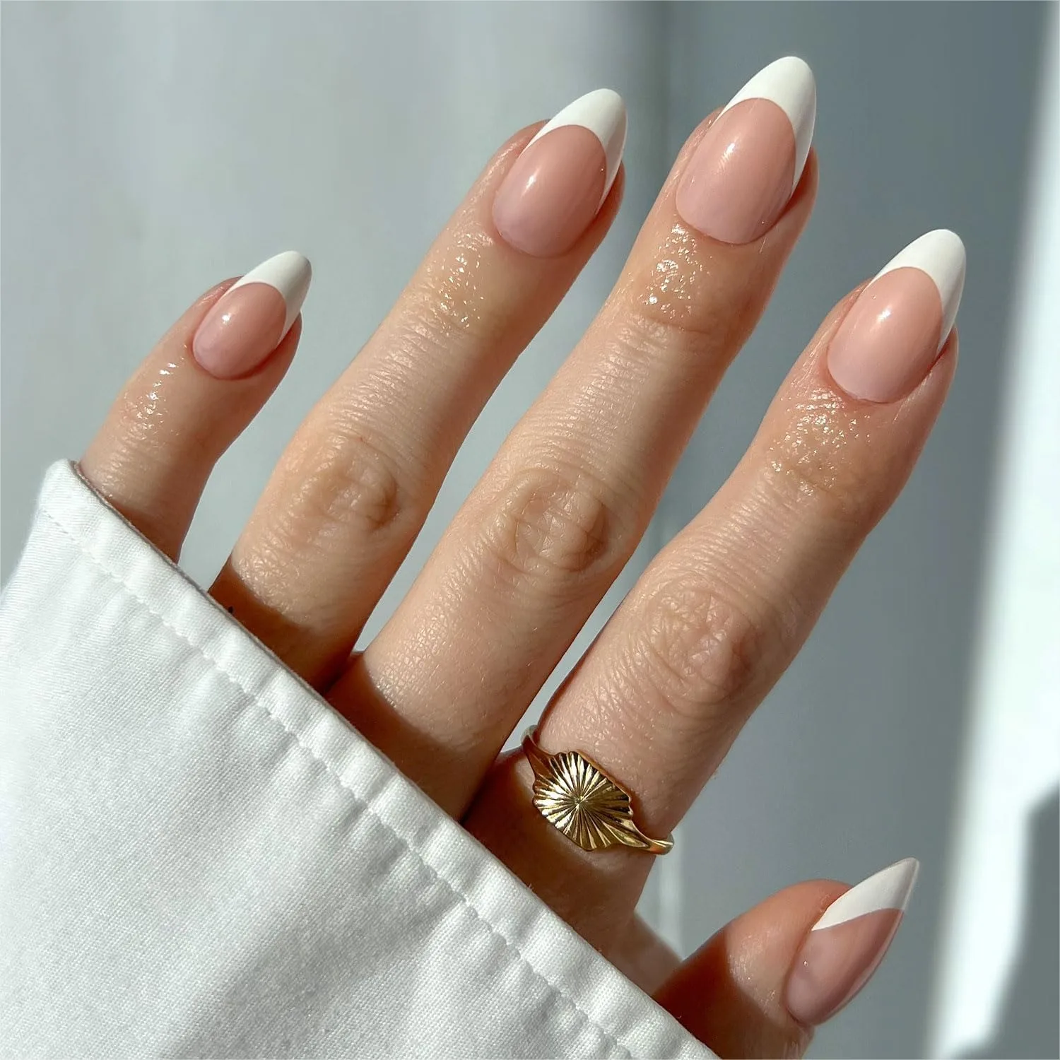 Press On Nails French Tip UV Finish Short Almond Fake Nails 24 Kit with Glue
Press On Nails French Tip UV Finish Short Almond Fake Nails 24 Kit with Glue