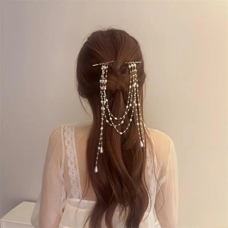 Vintage Retro Pearl Tassel Hair Clip Elegant Beaded Pin for Women Versatile Use Wedding Party Styling
Vintage Retro Pearl Tassel Hair Clip Elegant Beaded Pin for Women Versatile Use Wedding Party Styling