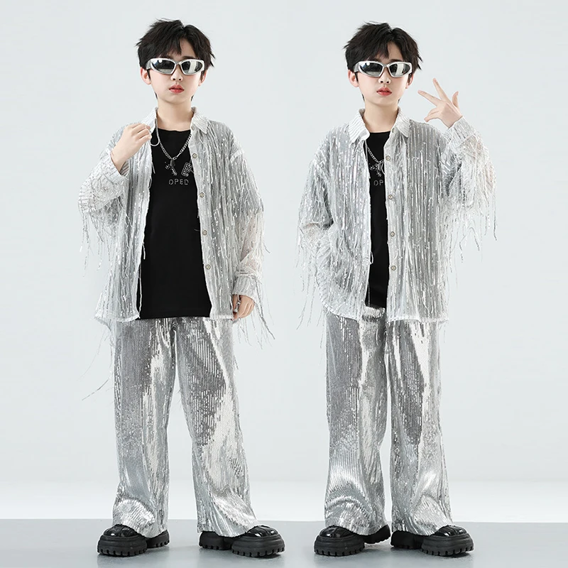 Hip Hop Boys Stage Costume Tassel Shirt Glitter Pants Children Jazz Street Dance Outfit Fashion Show Performance Clohtes VDL3272
Hip Hop Boys Stage Costume Tassel Shirt Glitter Pants Children Jazz Street Dance Outfit Fashion Show Performance Clohtes VDL3272