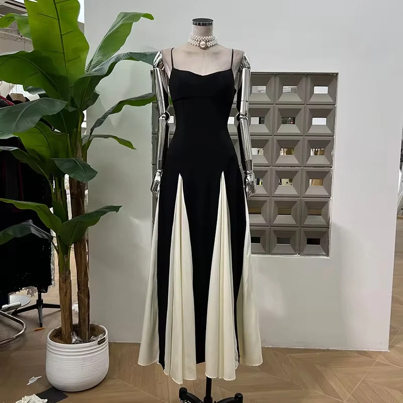 New Trendy 2025 High Quality Black White Patchwork Long Party Dresses Backless Deigner Women's clothing Birthday Cocktail Dress
New Trendy 2025 High Quality Black White Patchwork Long Party Dresses Backless Deigner Women's clothing Birthday Cocktail Dress